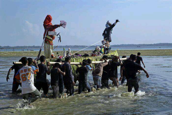 Bangka Mbule-Mbule: Tradisi Adat Maritim di Wakatobi Pulangkan Roh Jahat