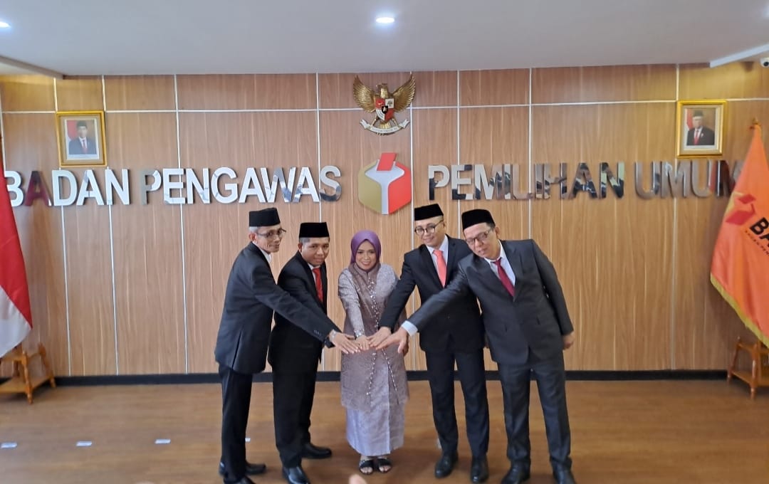Iwan Rompo Terpilih Ketua Bawaslu Sulawesi Tenggara