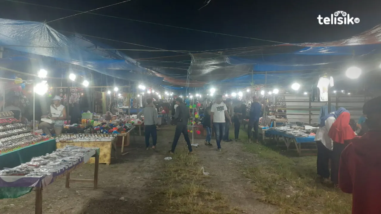 Komunitas Pedagang Unaaha Gelar Pasar Malam Jelang Lebara