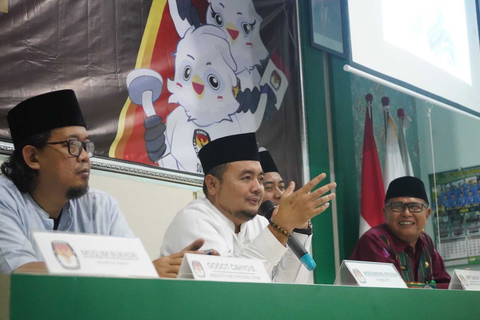 KPU Jawa Timur Ajak Pemilih Pemula Perangi Hoaks