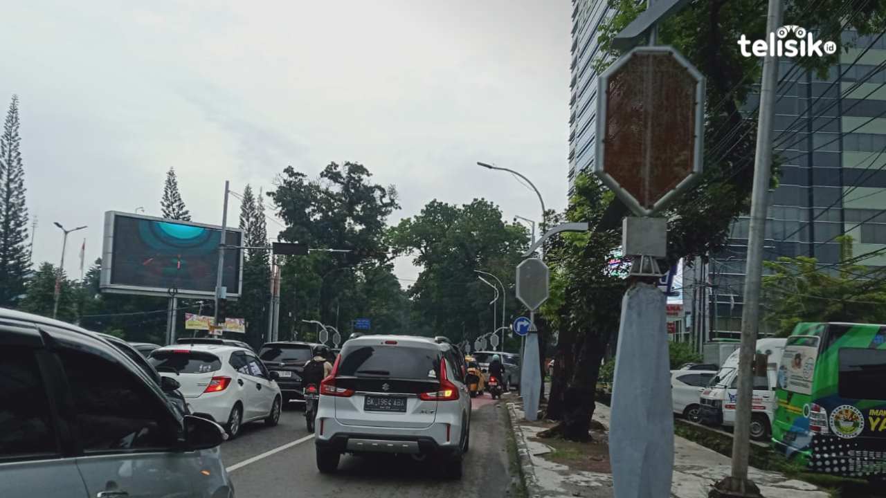 LBH dan DPRD Sorot Proyek Lampu Jalan Mirip Pocong di Kota Medan