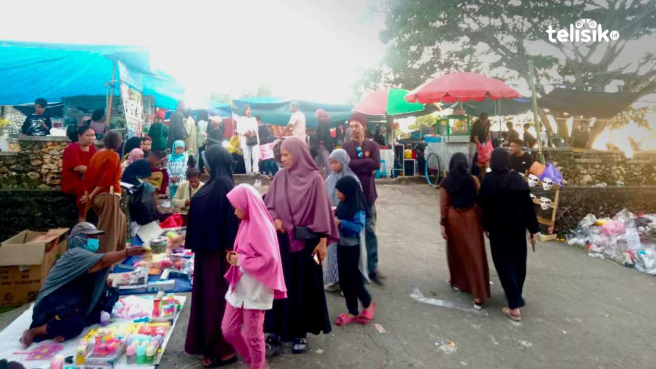 Penjual Dadakan Bermunculan di Benteng Keraton Buton
