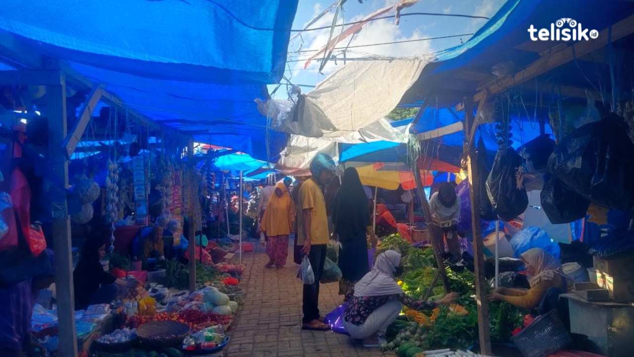 Sejumlah Pasar di Kabupaten Muna Mulai Beroperasi Meski Masih Suasana Lebaran