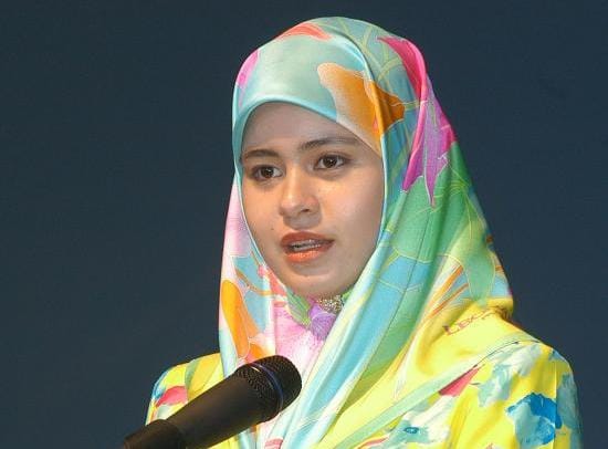 Sudah Cantik Ditambah Banyak Uang, Deretan Wanita Muslim Paling Kaya di Bumi Bikin Pria Meleleh