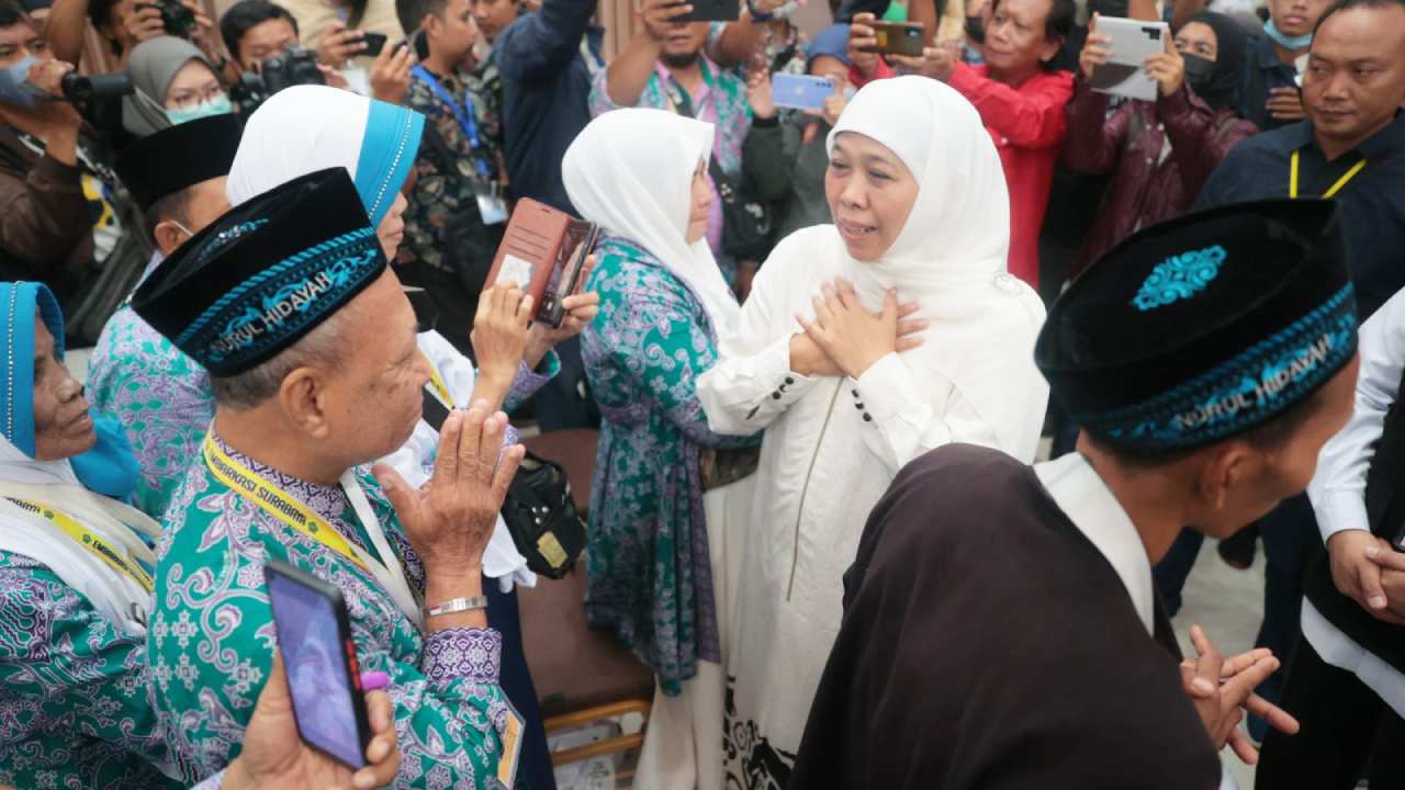 445  Calon Jemaah Haji Kloter Pertama Asal Jawa Timur Diberangkatkan