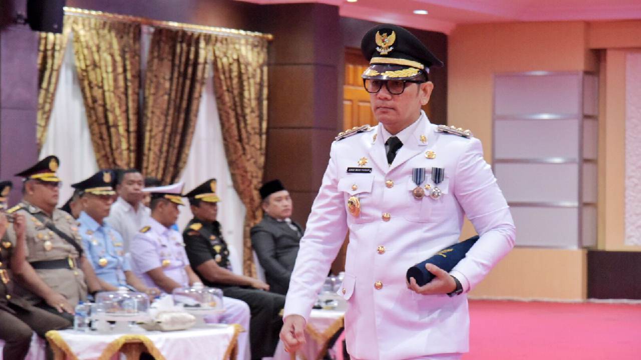 Ali Mazi Lantik Andi Muhammad Yusuf jadi Pj Bupati Buton Tengah