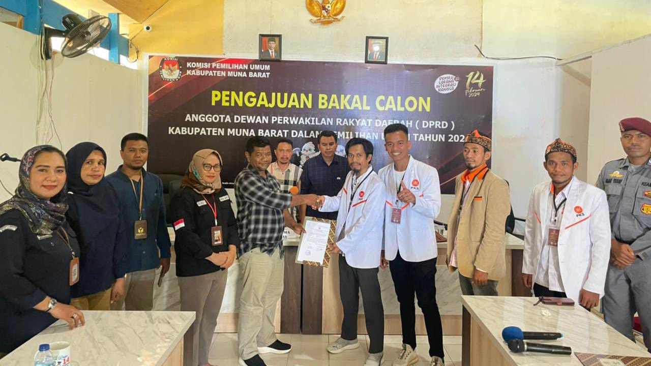 Cari Hari Baik, PKS Muna Barat Resmi Daftar Bacaleg ke KPU