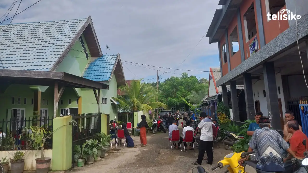 Dekan FISIP UHO La Tarifu Tutup Usia