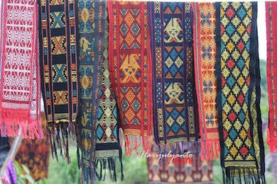 Kain Tenun Kamohu, Warisan Budaya Nasional dari Pulau Buton