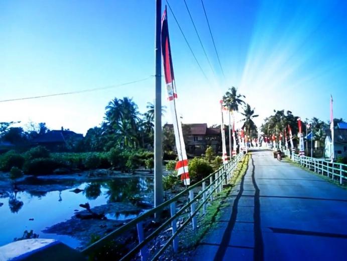 Keindahan Pesisir Pantai Desa Wisata Kuliner Ulu Sawa di Konawe Utara