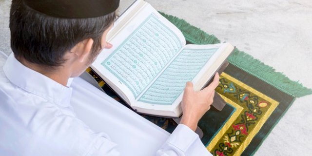 Manfaat Membaca Al-Qur'an untuk Kesehatan, Redakan Stres hingga Hancurkan Sel Kanker