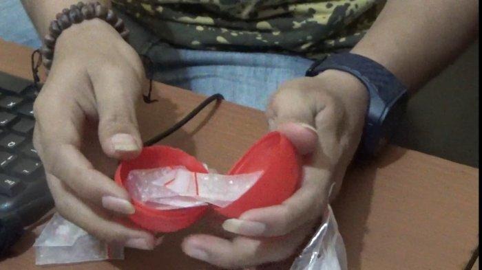 Modus Gunakan Bola Plastik Terduga Pengedar Sabu Dibekuk Polisi