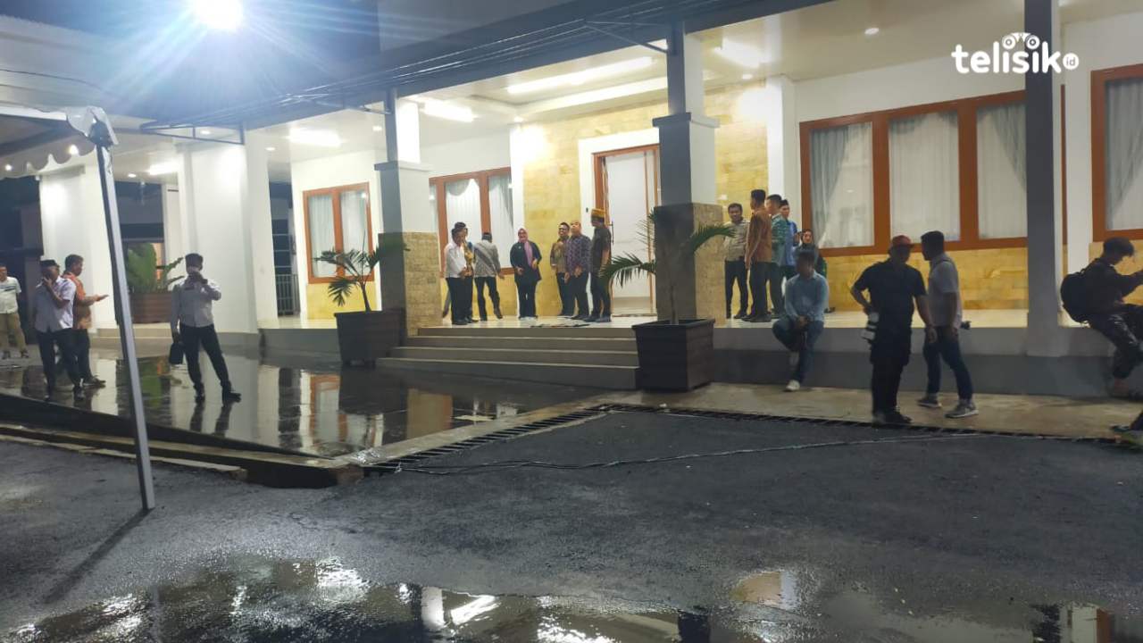 Pembukaan Pemeran HUT ke-59 Sulawesi Tenggara Molor Akibat Hujan Deras