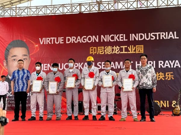 Ratusan Karyawan PT VDNI dan OSS Diganjar Penghargaan di Hari Buruh
