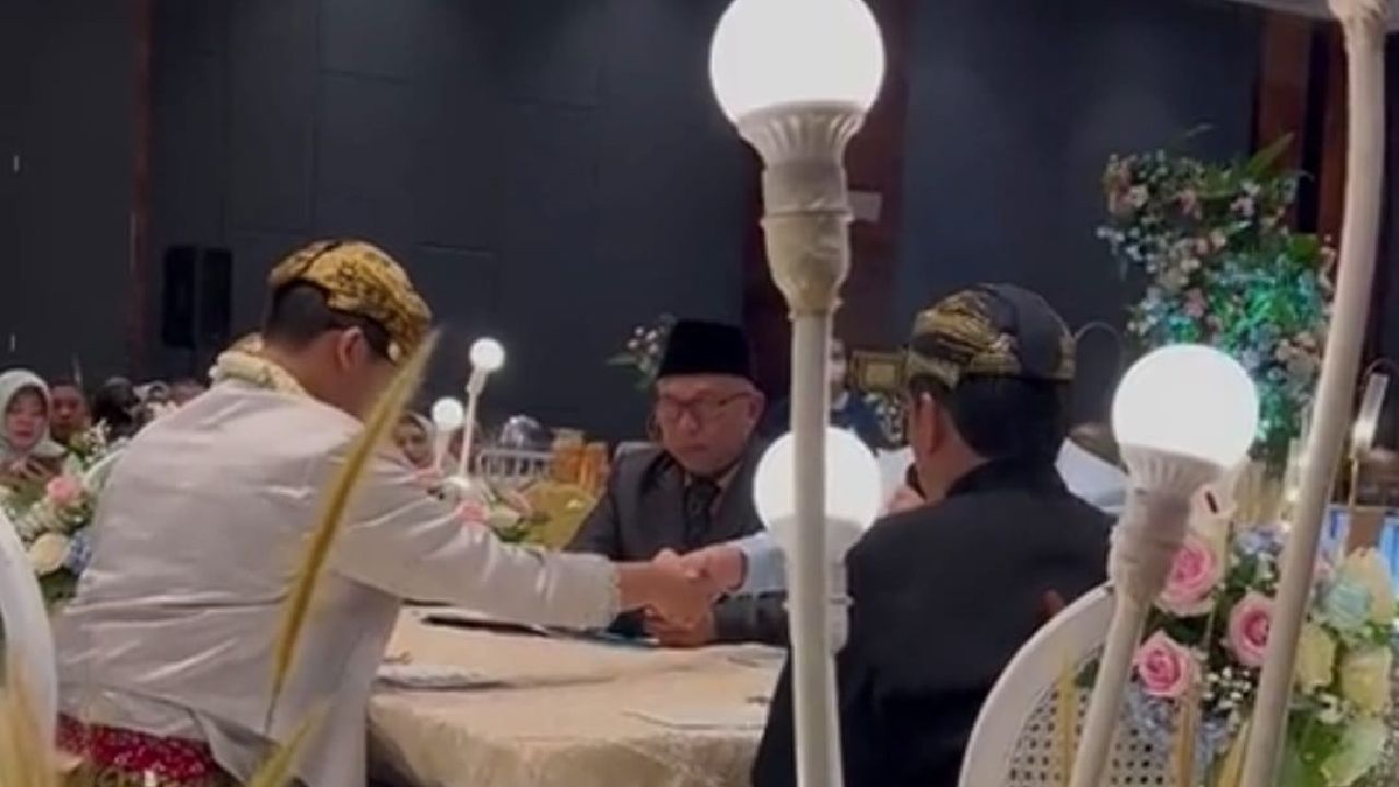 Viral: Pasangan di Indonesia Ini Jadikan Tiket Konser Coldplay Mahar Pernikahan