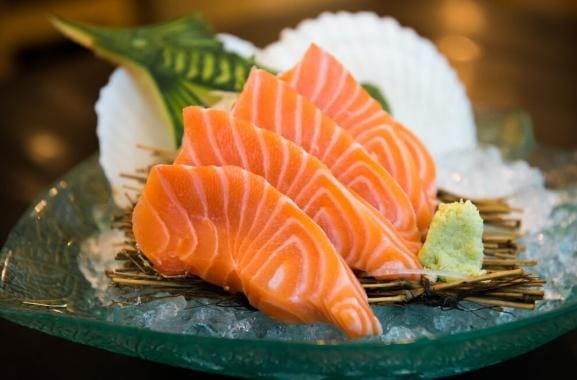 5 Makanan yang Perlu Dihindari Saat Hamil