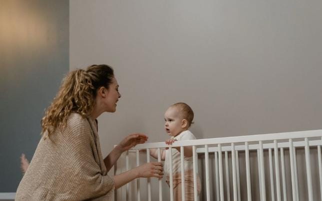 7 Cara Atasi Khawatir Saat jadi Ibu Baru