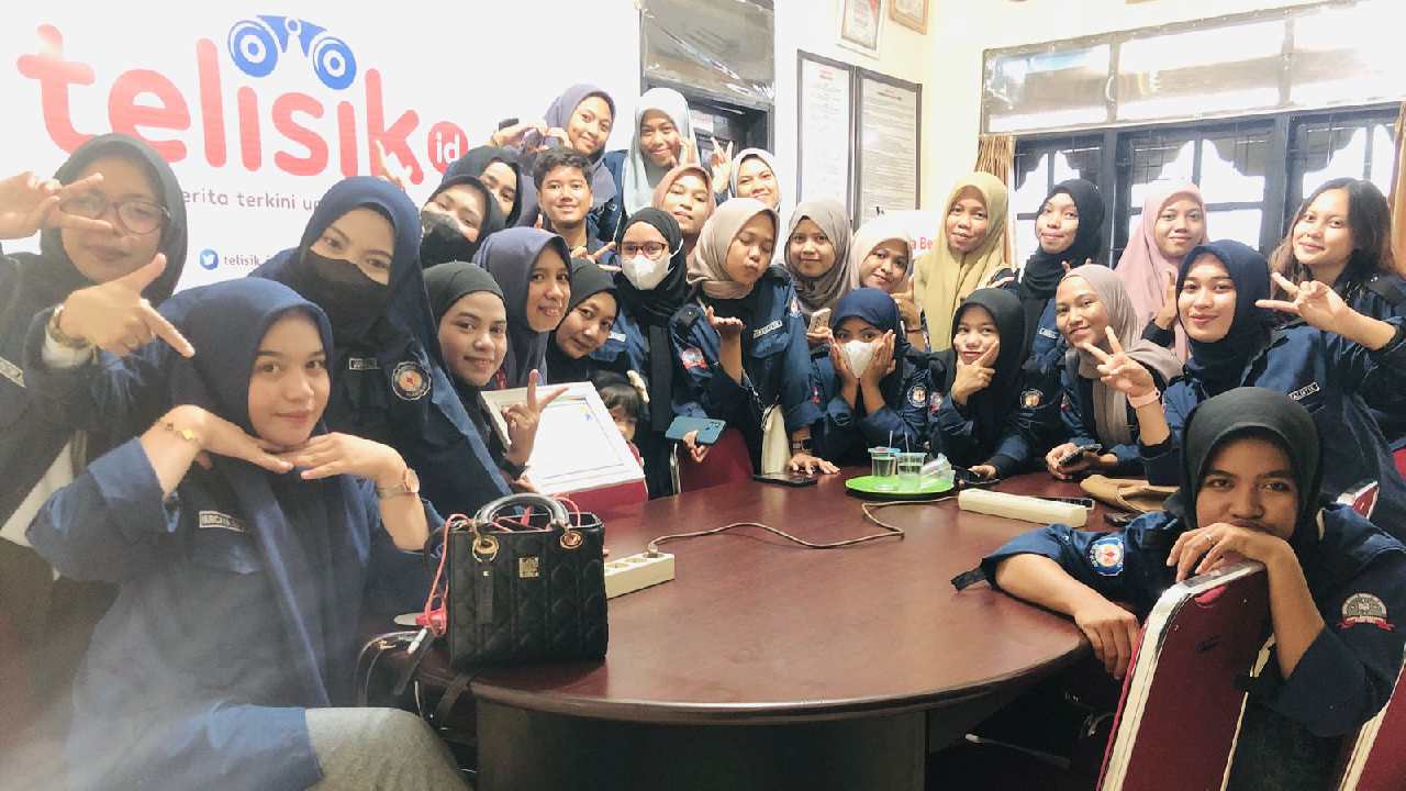 Kunjungi Telisik.id, Mahasiswa Jurnalistik UHO Kendari Bahas Responsif Media pada Gender dan Anak