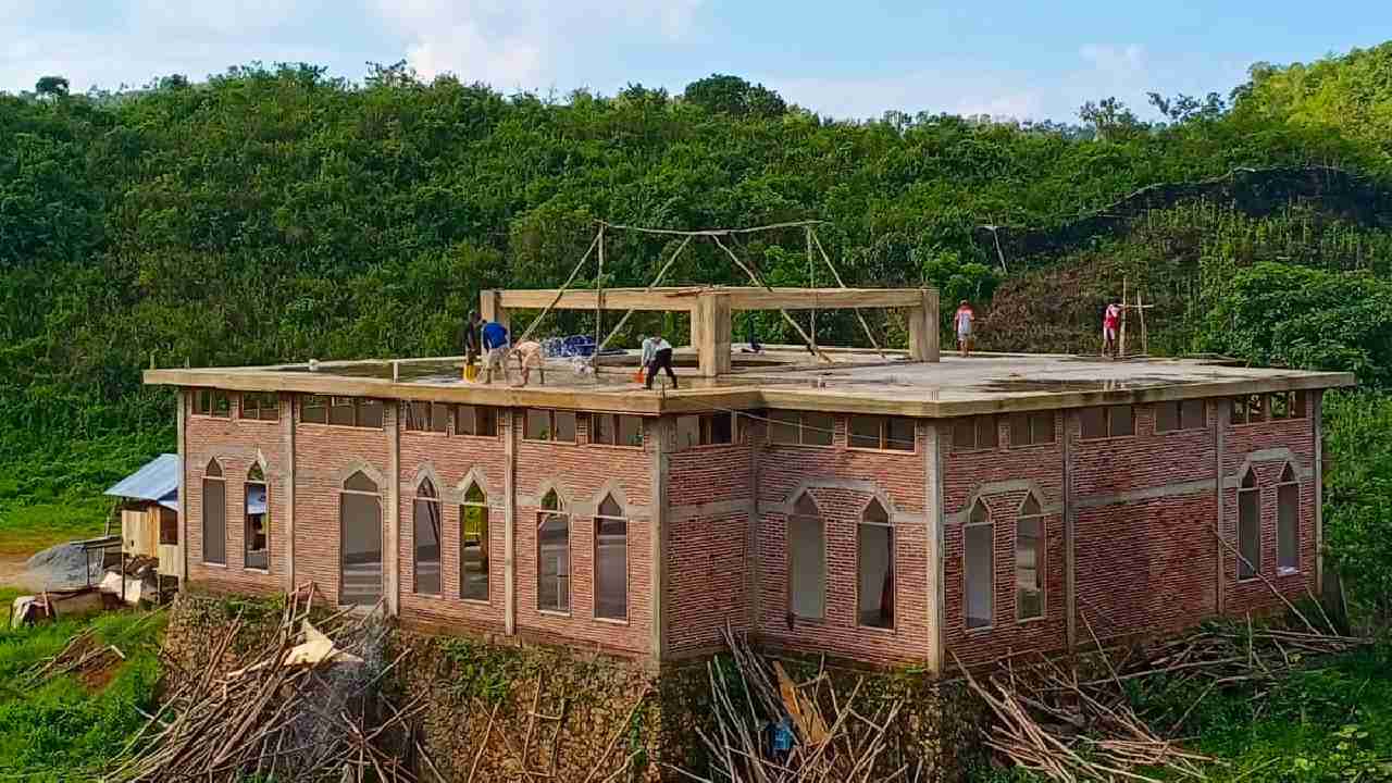 Belum Dilantik Rajin Ngepel Lantai Masjid, Setelah jadi Pejabat Menghilang
