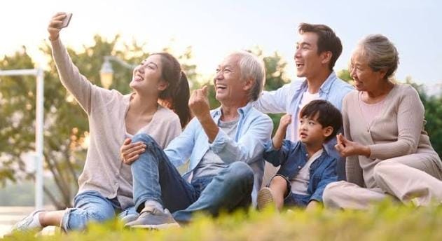 Dampak Negatif Menjadi Sandwich Generation