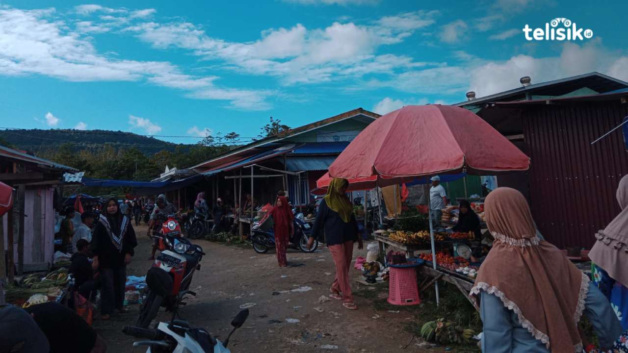 Jelang Idul Adha Pasar Rakyat Sampolawa Sepi, Pedagang Resah