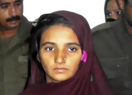 Jengkel Perjodohan, Wanita Hijab Ini Bunuh 18 Orang dengan Racun