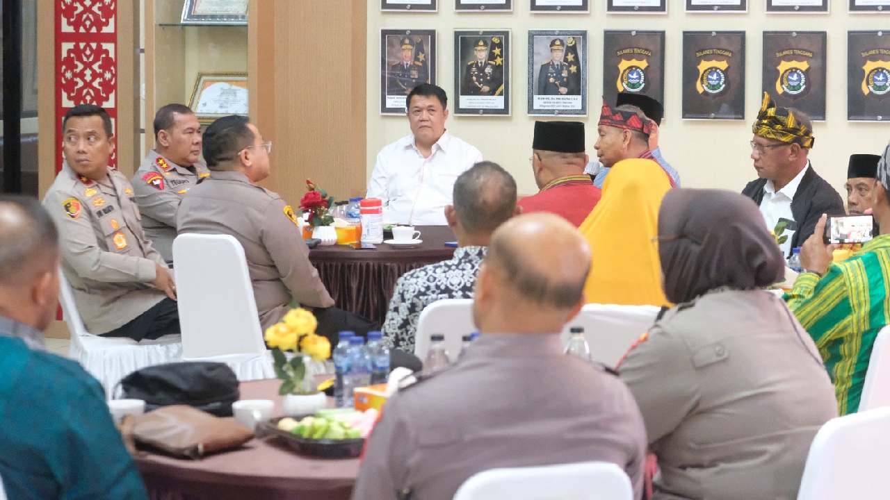 Kapolda Sulawesi Tenggara Minta Masyarakat Muna Tak Terpancing Penghinaan Suku