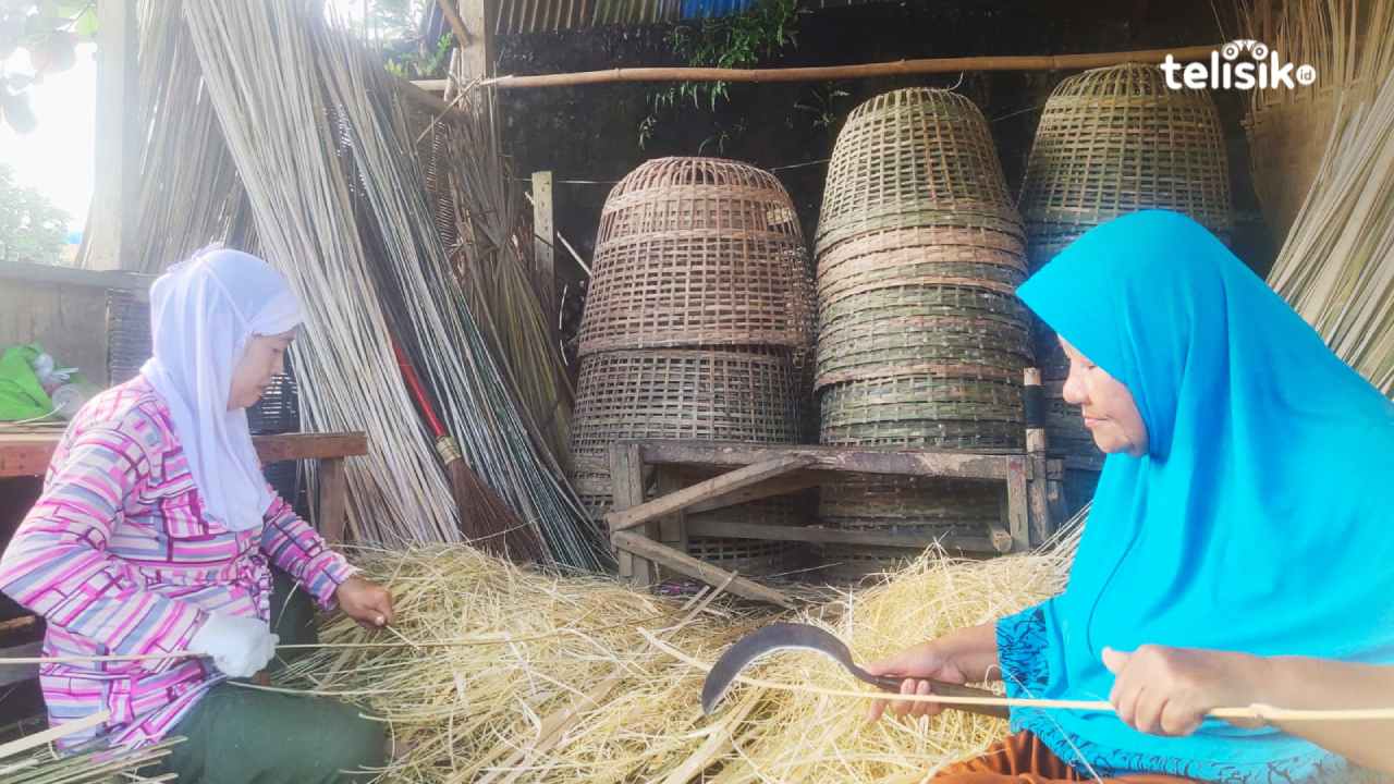 Kisah Feni, 40 Tahun jadi Pembuat Kerajinan Bambu di Kota Kendari