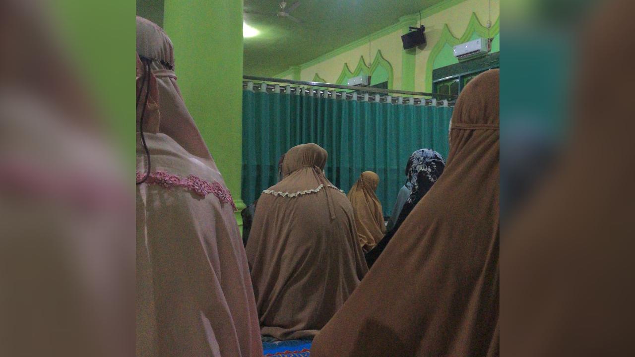 Kisah Wanita Mualaf yang Kini Bangun Masjid