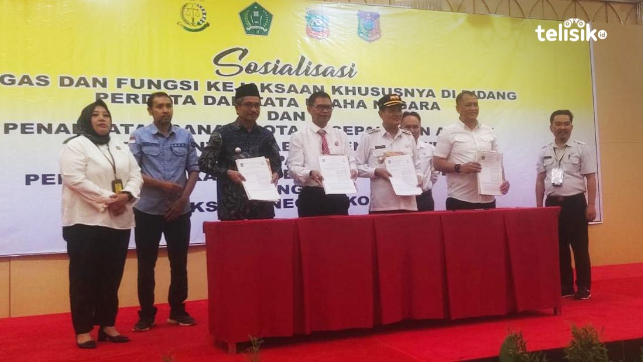 Lindungi Aset Daerah, Pemda Konawe, Konawe Kepulauan dan Konawe Utara Teken MoU dengan Kejari Konawe