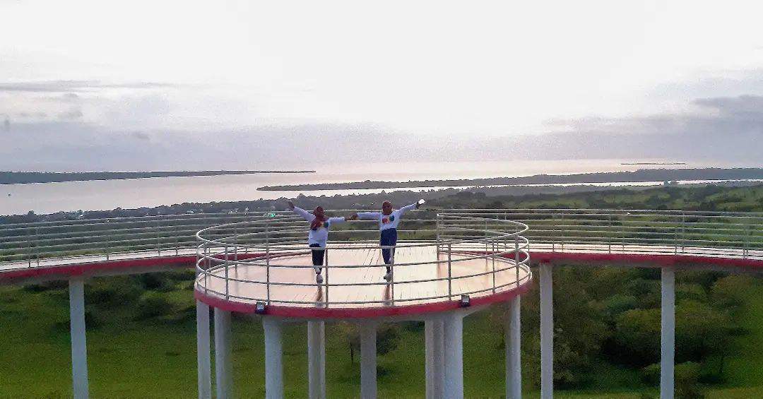 Menyaksikan Keindahan Puncak Kahianga Pulau Tomia Wakatobi