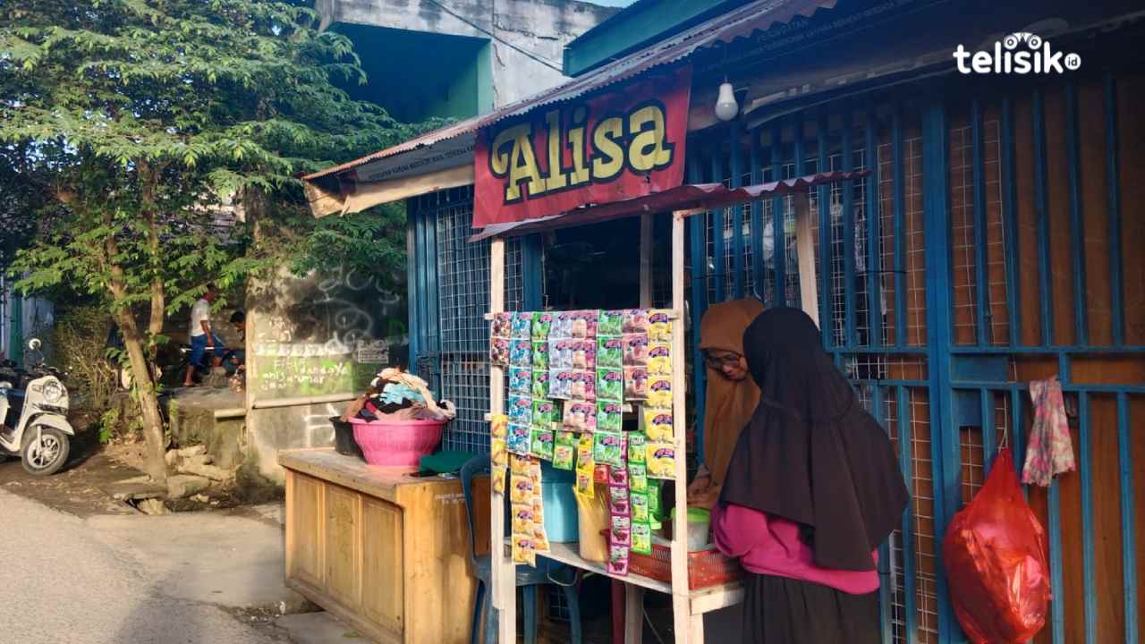 Tak Bergantung Kiriman Orang Tua, Mahasiwi UHO Ini Berbisnis Sambil Kuliah