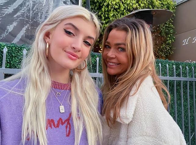 Tak Ikut Jejak Ortu, Anak Artis Ini Malah Pilih jadi Pekerja Seks 