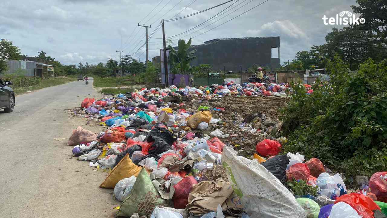 Tumpukan Sampah di Pasar Ranomeeto Konawe Selatan Ganggu Warga, Keluhkan Bau Busuk jika Musim Penghujan