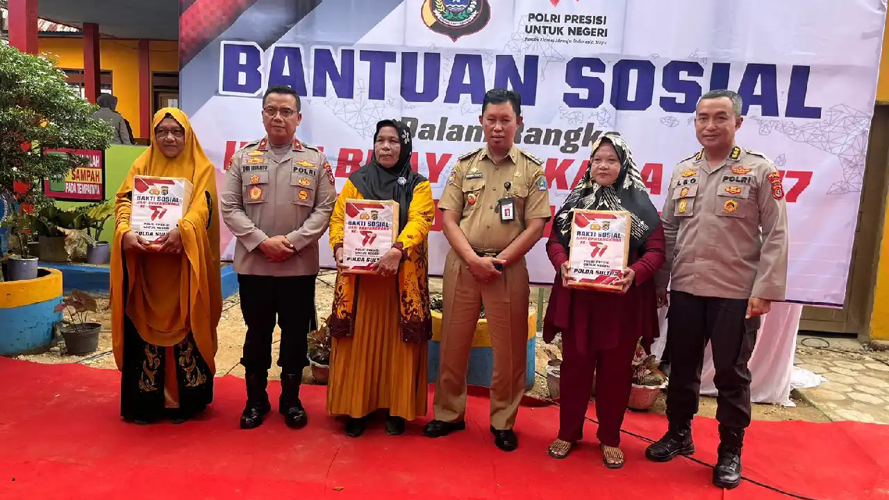 Warga Puday Dapat Sembako dan Fasilitas Air Bersih di Hari Bhayangkara ke-77