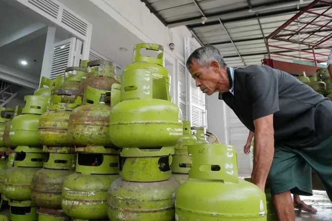 Gara-Gara Aturan Baru, Elpiji 3 Kg di Jawa Timur Langka
