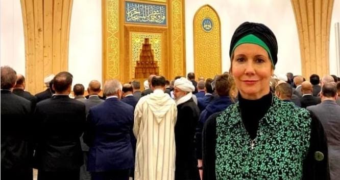 Berawal dari Lirik Lagu, Kristiane Backer Masuk Islam