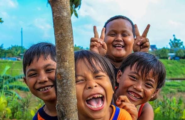 Indonesia Dinobatkan Negara Berperasaan Paling Positif di Dunia