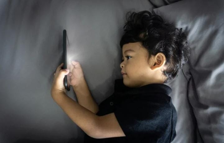 Ini Waktu yang Tepat Kenalkan Media Sosial pada Anak