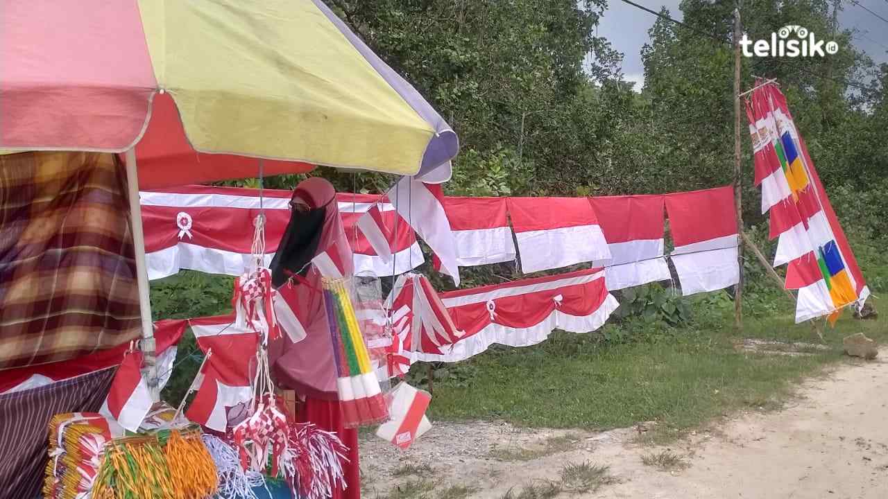 Jelang 17 Agustus 2023, Pedagang Bendera Mulai Menjamur di Kota Kendari