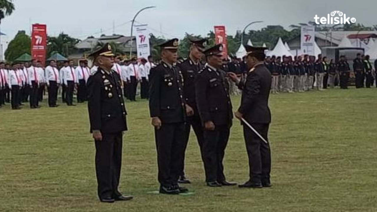 Kapolda Sumatera Utara Beri Bintang Nararya ke Aipda Santoso Lama Berdinas di Papua