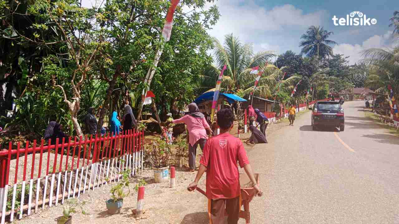 Kejar Desa Wisata, Warga Lapodi Kabupaten Buton Gotong Royong Ciptakan Lingkungan Bersih di HUT ke-59