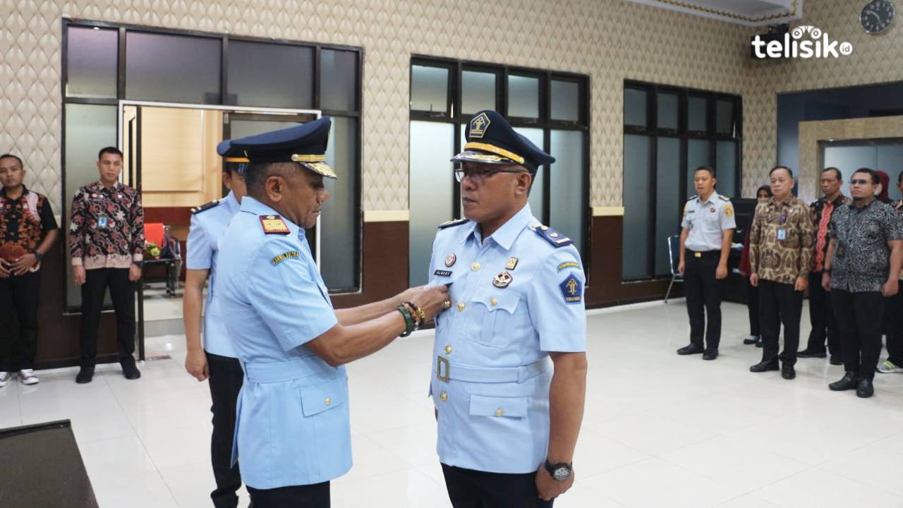 Lantik Pejabat Administrator, Kakanwil Kemenkumham Sulawesi Tenggara Tekankan Integritas
