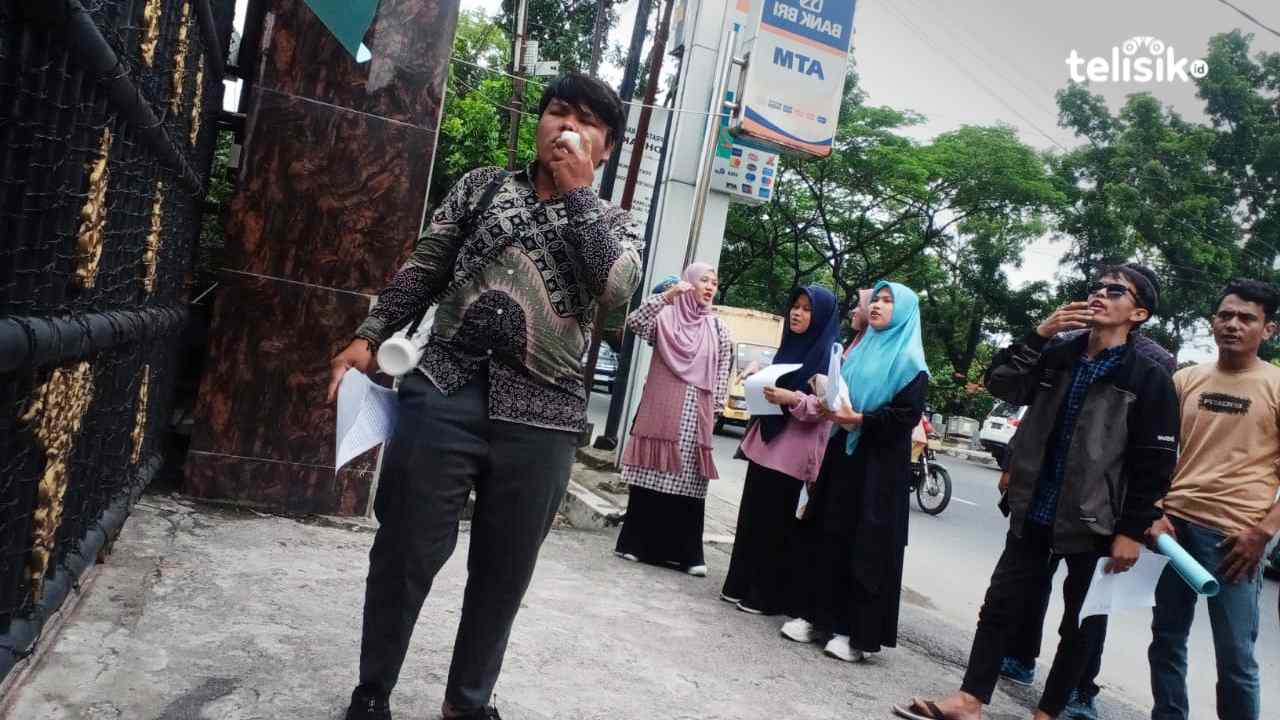 Mahasiswa Desak Kejaksaan Periksa Kadis dan Kabid di PMD Padang Lawas Sumatera Utara Soal Bimtek Kades