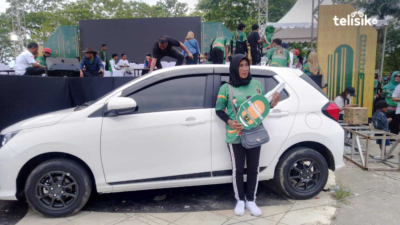 Penjual Gado-Gado Dapat Hadiah Mobil di Jalan Sehat DPW PPP Sulawesi Tenggara