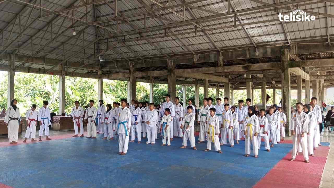 Ratusan Atlet Karate Wadokai Medan Tanding Rebut Piala DHC BPK 45