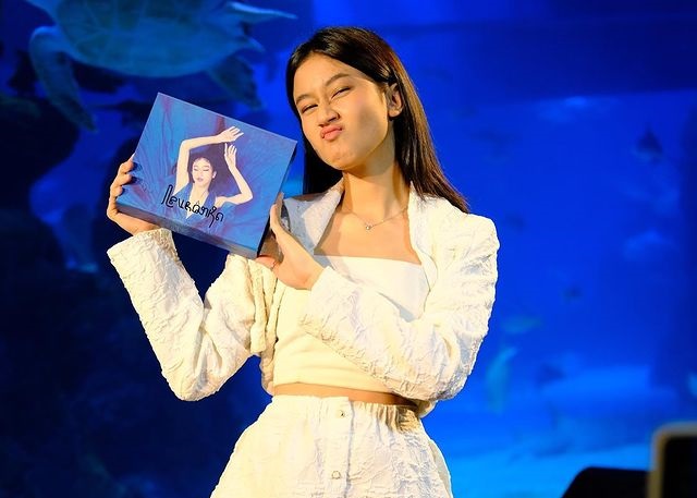 Sosok Keisya Levronka, Musisi Muda Tampil di Malam Puncak HUT Kabupaten Muna