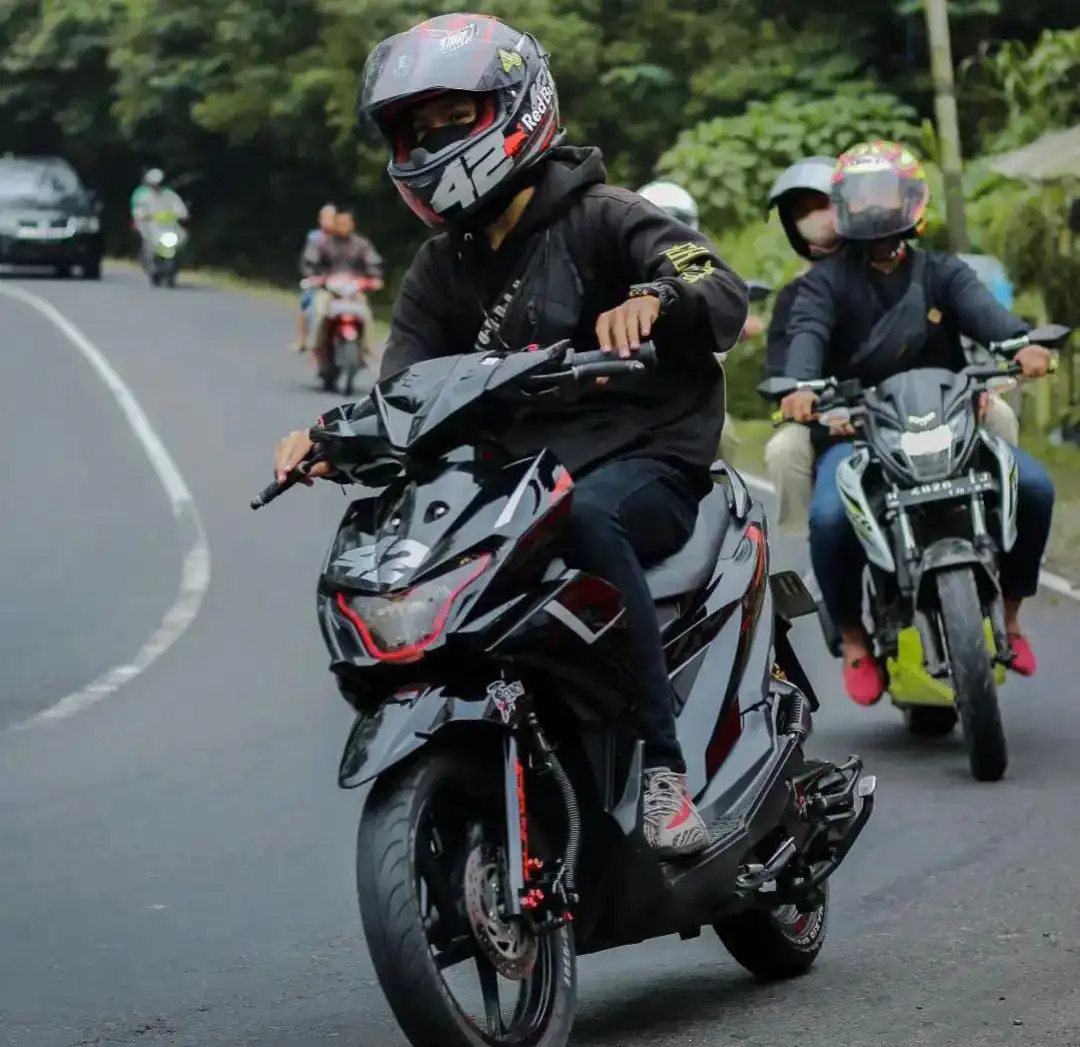 Suzuki NEX II, Warna Selera Anak Muda, Mesin Halus dan Ramping