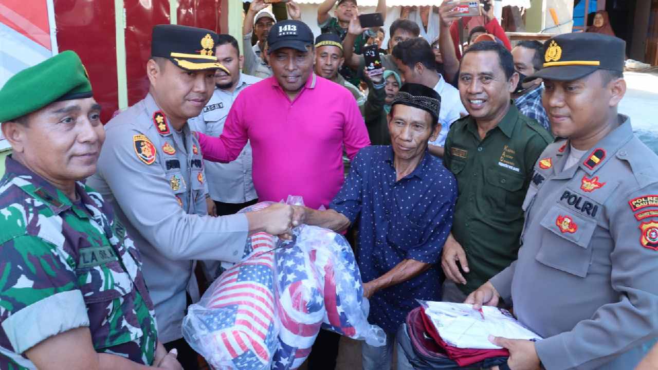 Tahunan Tinggal di Kebun Milik Orang, Pria di Baubau Akhirnya Dapat Rumah Gratis