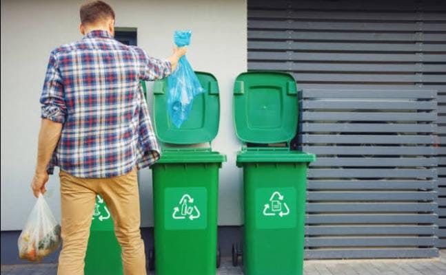 Cara Hilangkan Bau Tak Sedap dari Tempat Sampah